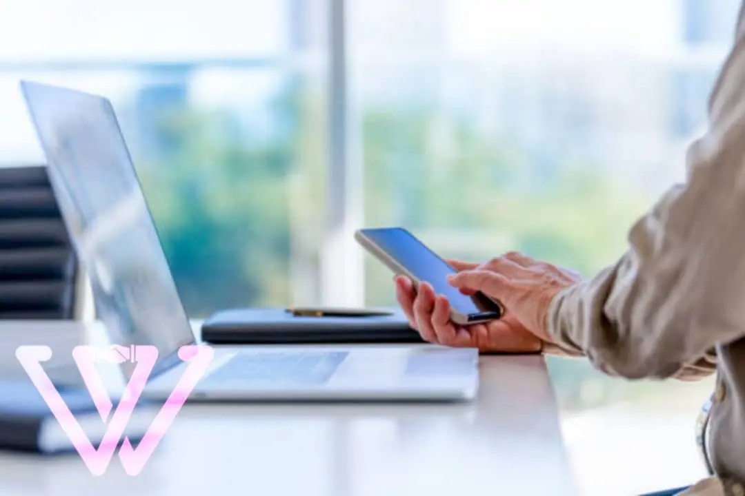 إدارة حسابات التواصل الاجتماعي السعودية | من المسؤول عن مواقع التواصل الاجتماعي؟